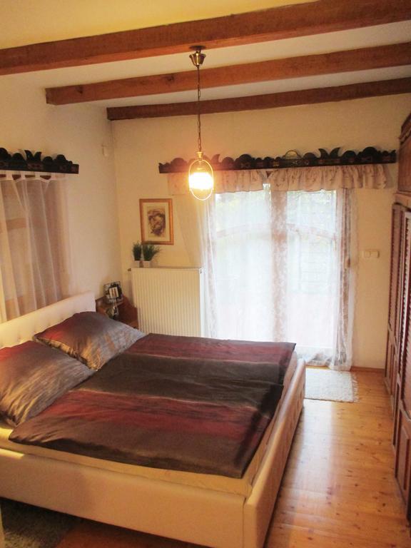 Mediterran Apartman Pécs Eksteriør billede