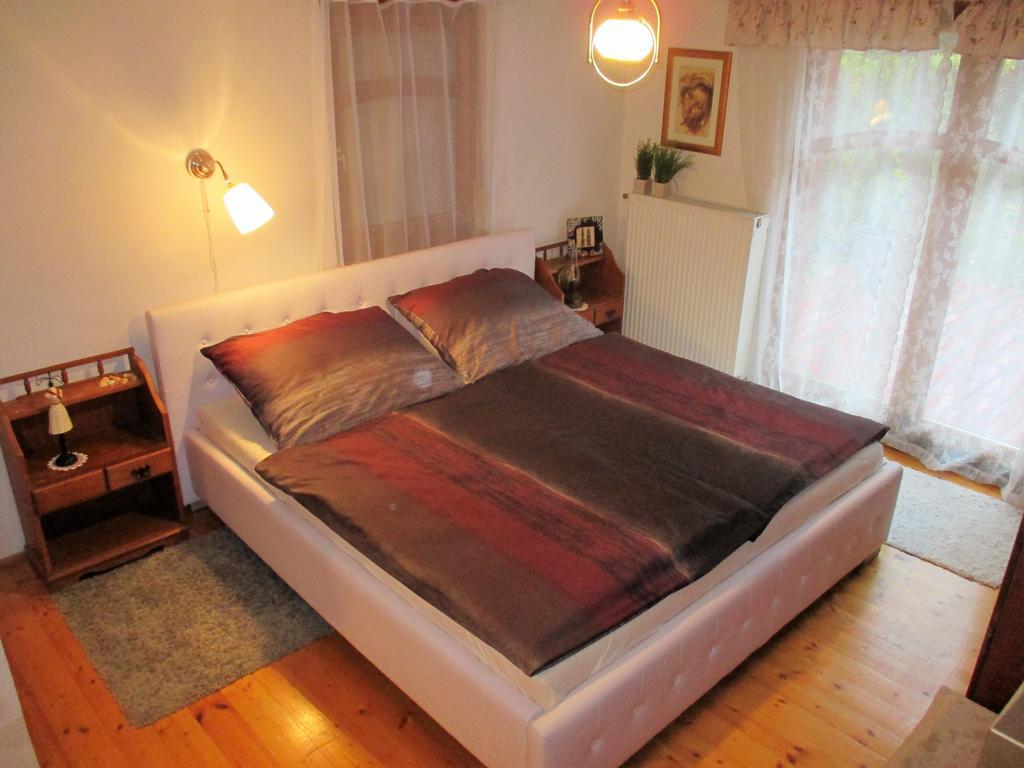 Mediterran Apartman Pécs Eksteriør billede