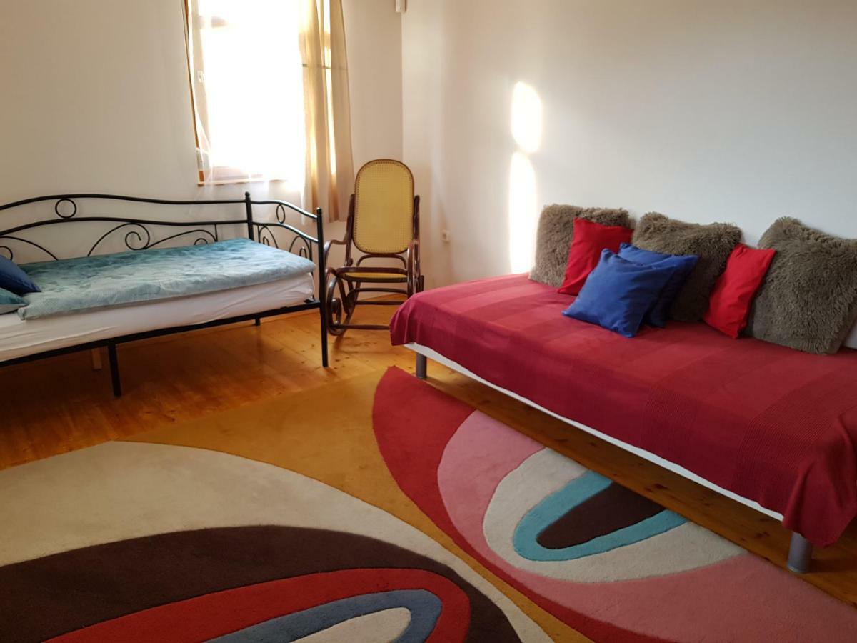 Mediterran Apartman Pécs Eksteriør billede